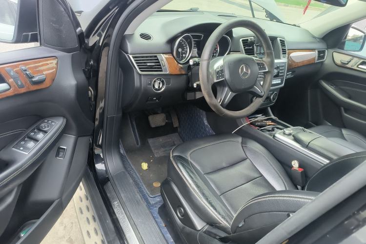 Used Mercedes-Benz M-Class 2014 ML 400 4MATIC Dynamic Model