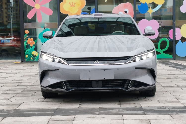 Used BYD Han 2025 EV with 701 km of Laser Radar-Enabled Intelligent Driving