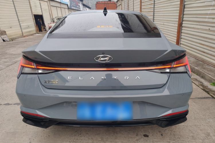 Used Hyundai Elantra 2021 1.5L CVT LUX Prestige Edition
