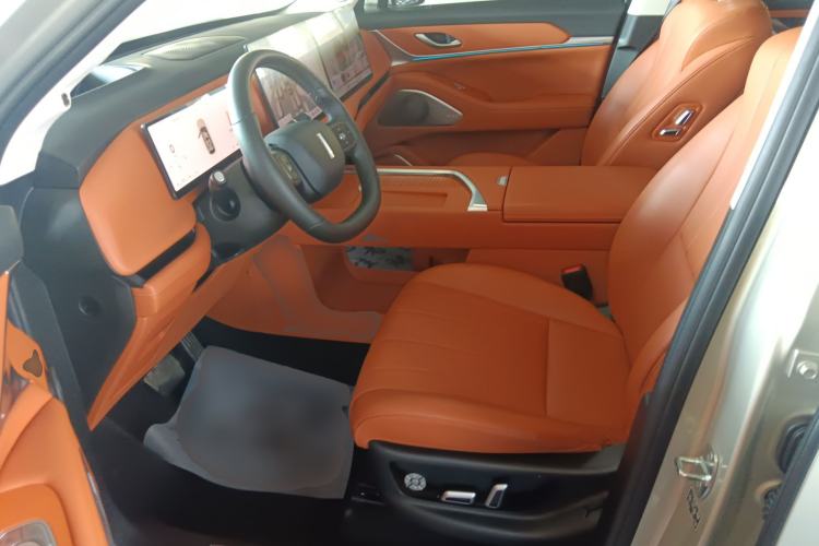 Used Wey Lanshan 2025 Four-Wheel Drive Max
