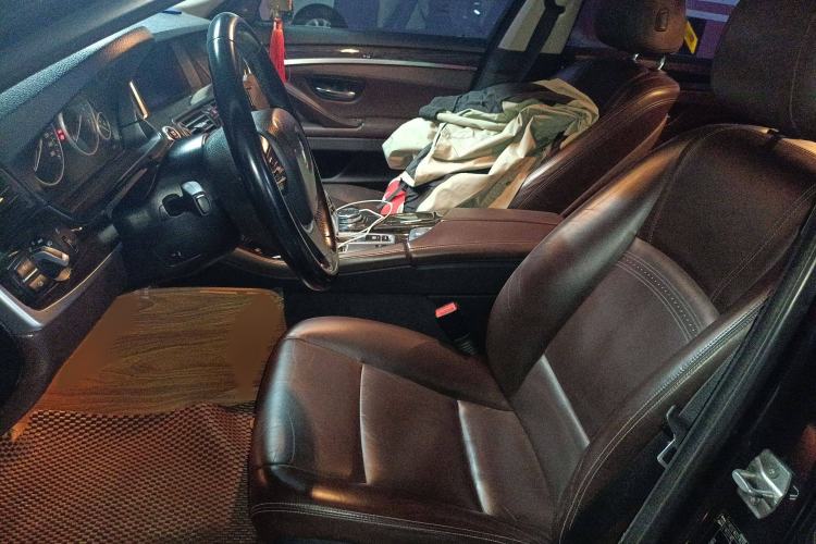 Used BMW 5 Series 2014 525Li Luxury Design Package
