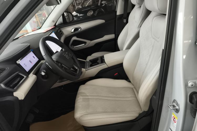 Used BYD Yuan UP 2025 Intelligent Driving Version 401 km Leading Edition