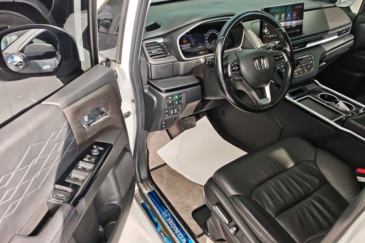 Used Honda Elysion 2022 2.0L eHEV Luxury Edition
