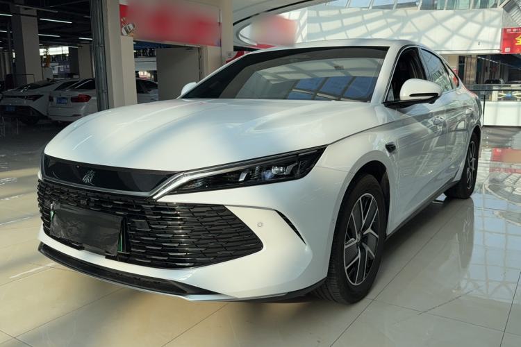 Used BYD Qin L 2025 DM-i Smart Drive 120KM Leading Model
