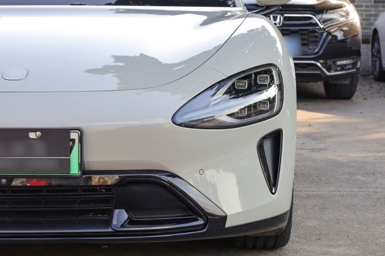 Used  SU7 2024 Rear-Drive Long-Range Intelligent Driving Version
