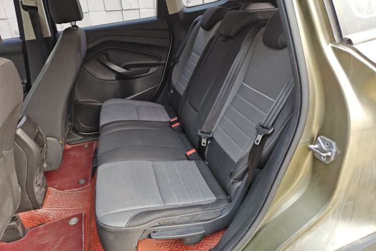 Used Ford Kuga 2013 1.6L GTDi Two-Wheel-Drive Comfort Model
