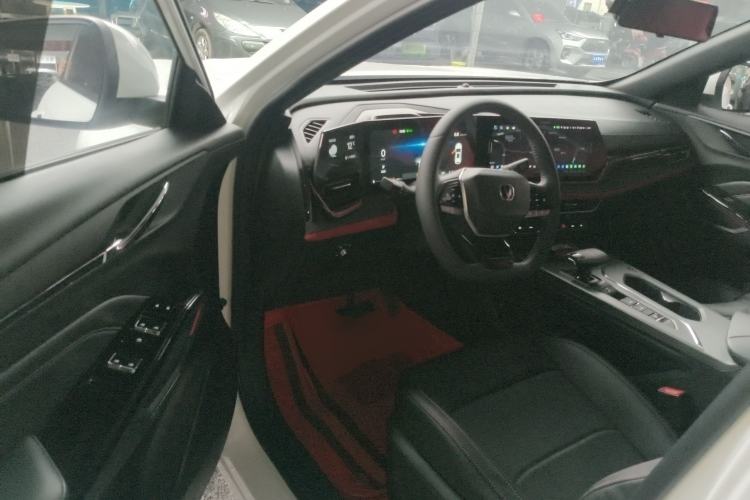 Used Oshan X5 PLUS 2023 Revised Version 1.5T DCT Navigation Edition
