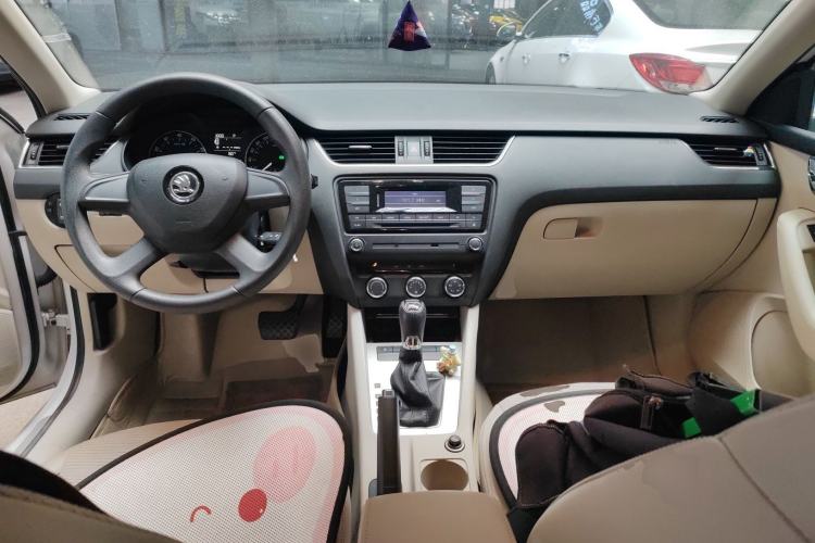 Used Skoda Octavia 2015 1.6L Automatic Yijie Edition
