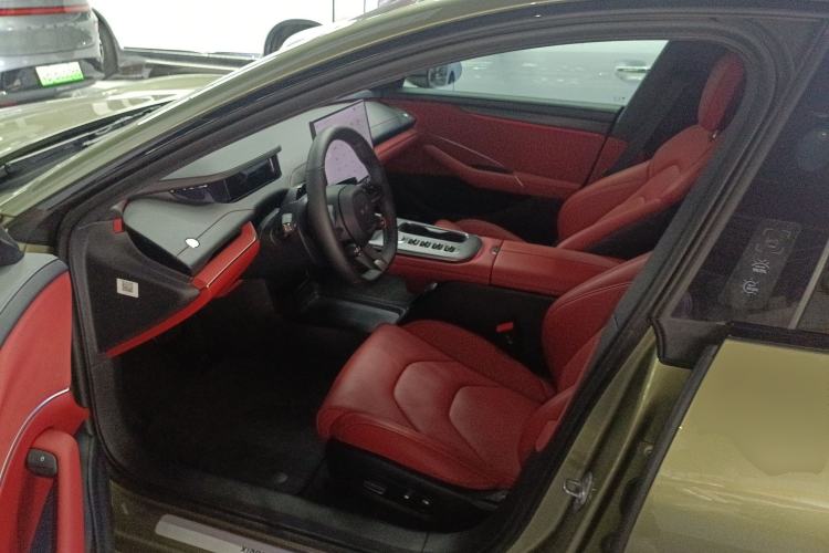 Used  SU7 2024 Rear-Drive Ultra-Long Range Advanced Pro-Level Intelligent Driving Version
