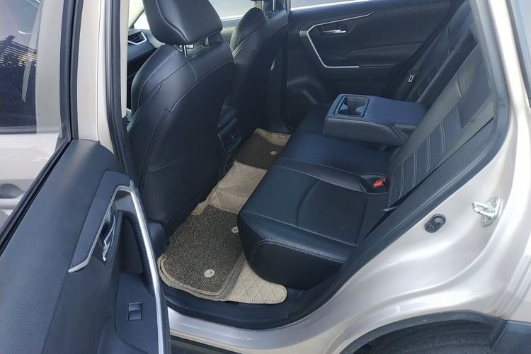 Used Toyota Wildlander 2020 2.0L CVT Two-Wheel Drive Luxury Edition