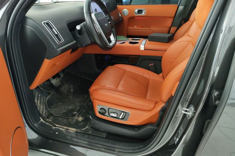 Used Li Auto L8 2023 Pro Model
