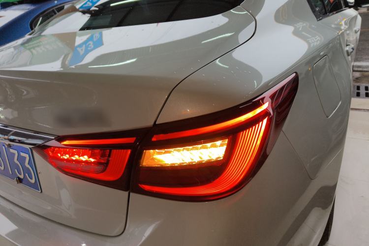 Used Infiniti Q50L 2018 2.0T Enjoyment Version China VI Standard