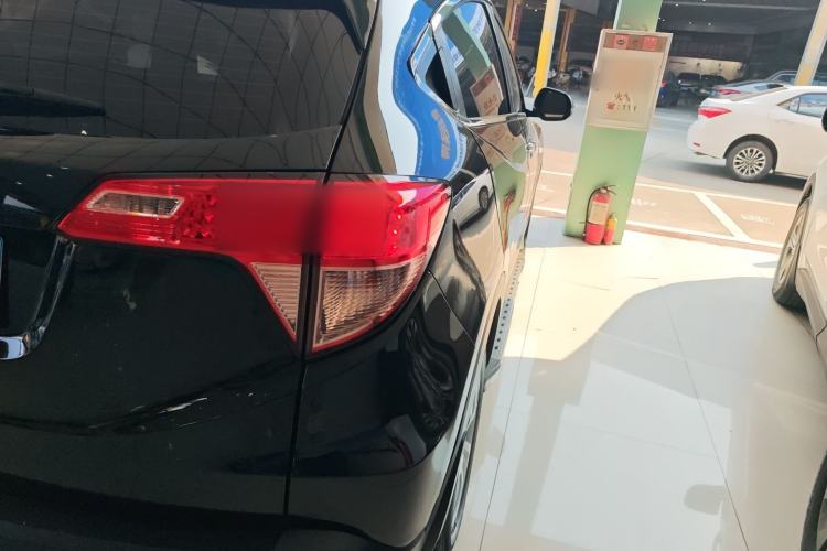 Used Honda Vezel 2015 1.8L CVT 2WD Elite Model