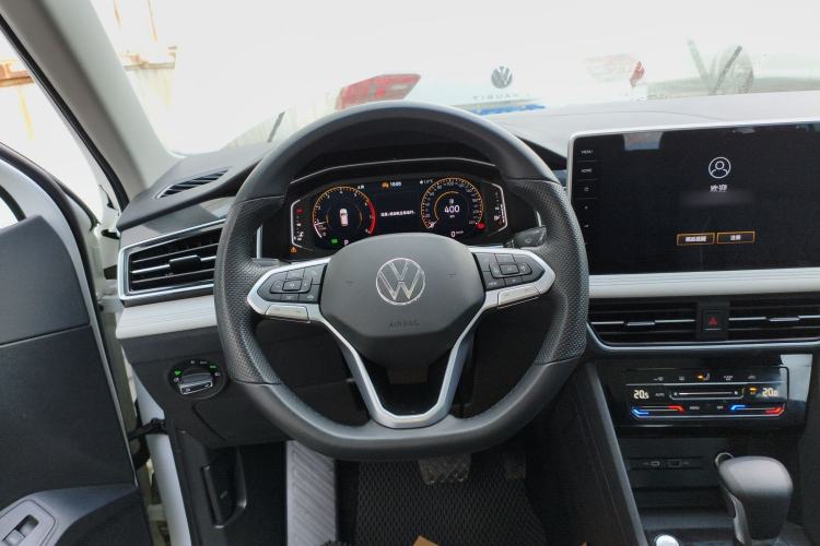 Used Volkswagen Tiguan L 2024 300TSI Automatic Two-Wheel Drive Smart Edition
