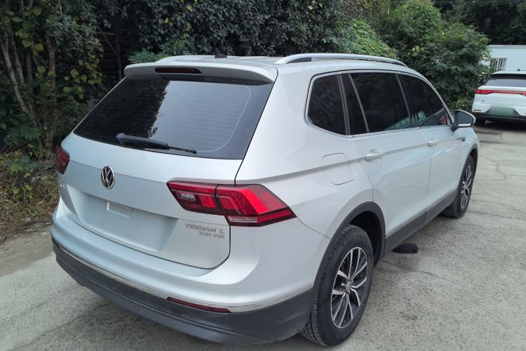 Used Volkswagen Tiguan L 2018 330TSI Automatic Two-Wheel Drive Luxury Edition
