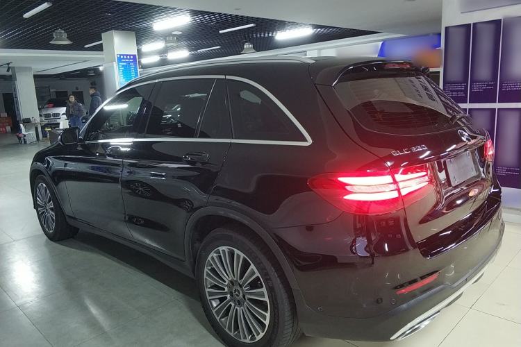 Used Mercedes-Benz GLC 2017 GLC 260 4MATIC Dynamic Edition
