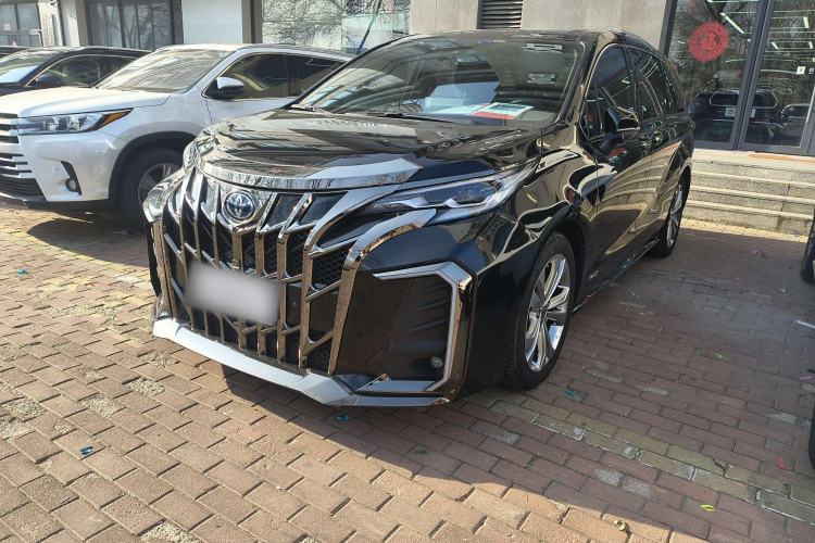 Used Toyota Sienna 2023 2.5L Hybrid Deluxe Edition