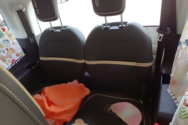 Used Baojun KiWi EV 2021 Artist Model Lithium Iron Phosphate
