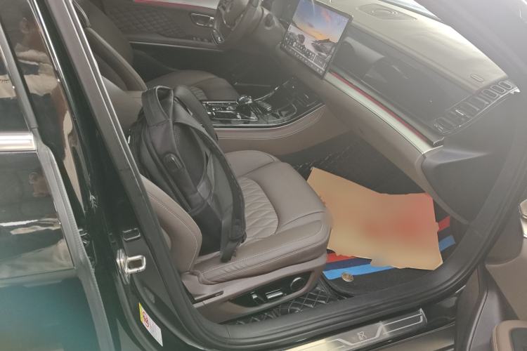 Used BYD Han 2024 EV Glory Edition 605KM Front-Wheel-Drive Premium Model
