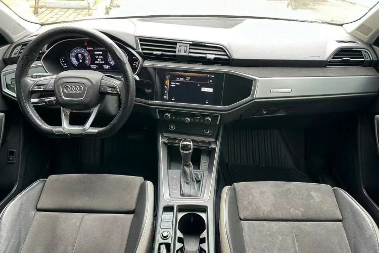 Used Audi Q3 2021 35 TFSI Fashion Dynamic Model