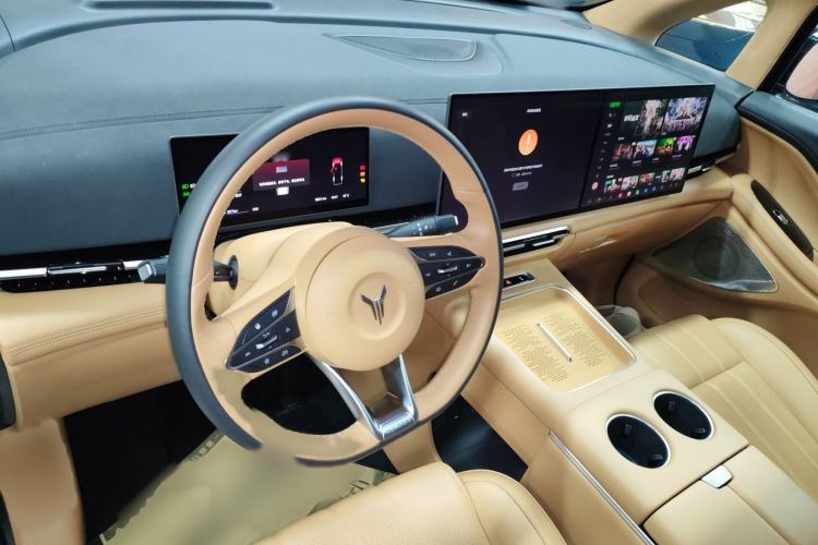 Used VOYAH Dream 2025 PHEV Four-Wheel-Drive Flagship Kunpeng Edition