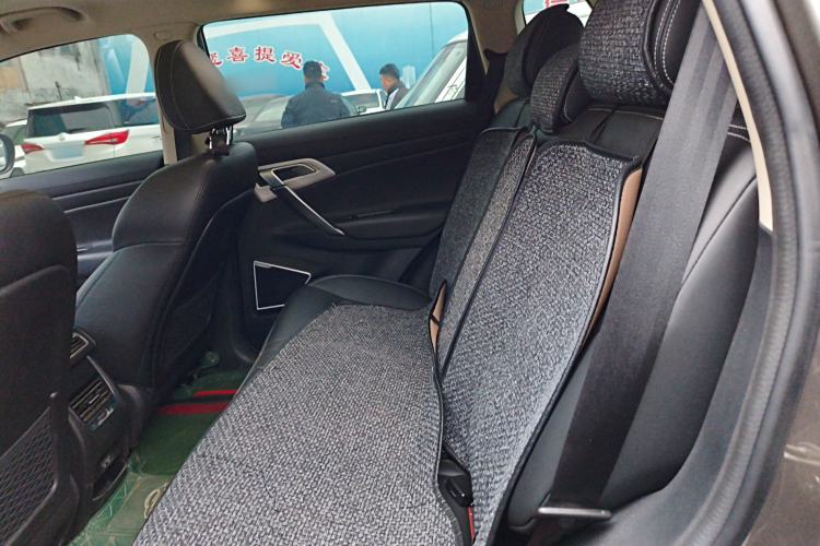 Used Geely Auto Emgrand X7 Sport 2020 1.8TD DCT Two-Wheel Drive Smart Connect 4G-Enabled Version
