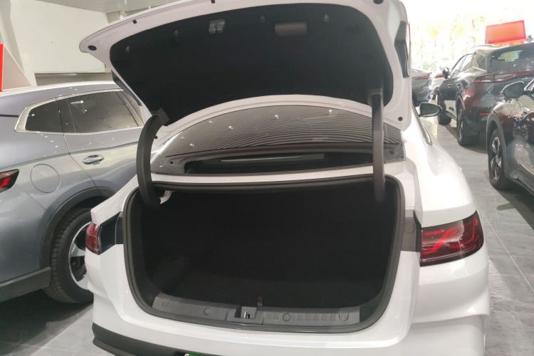 Used BYD Qin L 2024 DM-i 80KM Leading Model
