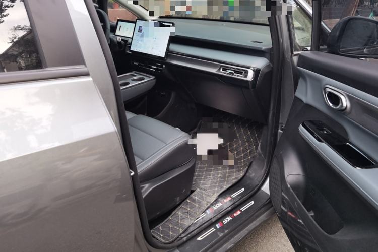 Used AION Y 2023 Younger Star Edition