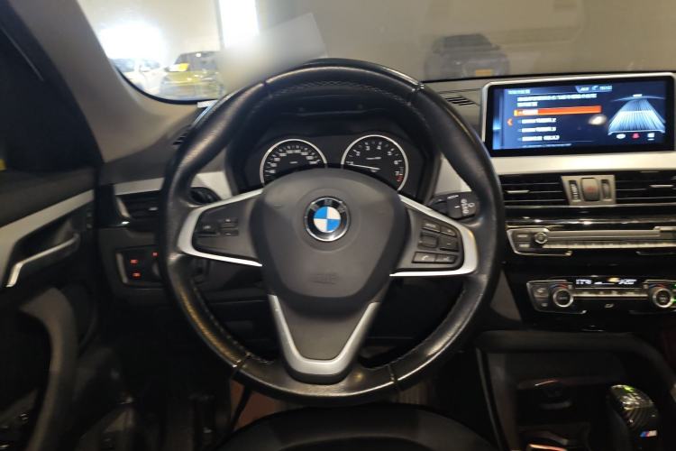 Used BMW X1 2018 sDrive20Li Leading Model
