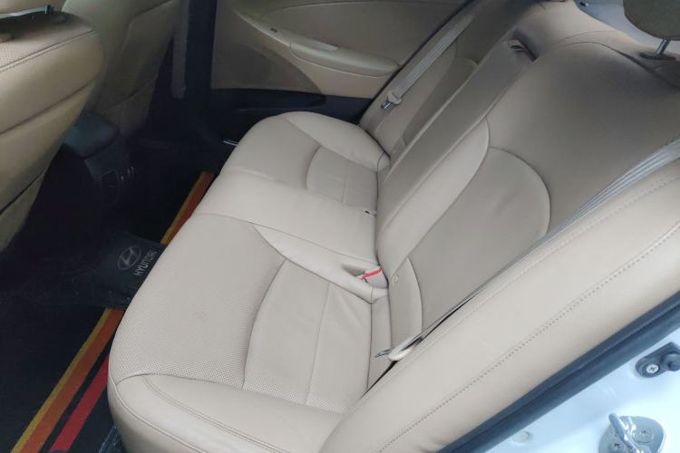 Used Hyundai Sonata 2013 2.0L Automatic Luxury Edition