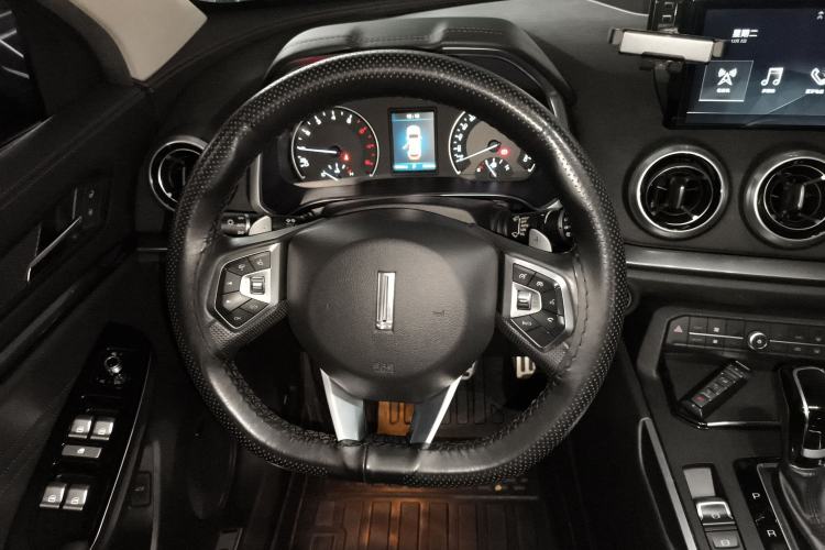 Used Wey VV5 2017 2.0T Ultra-Luxury Version
