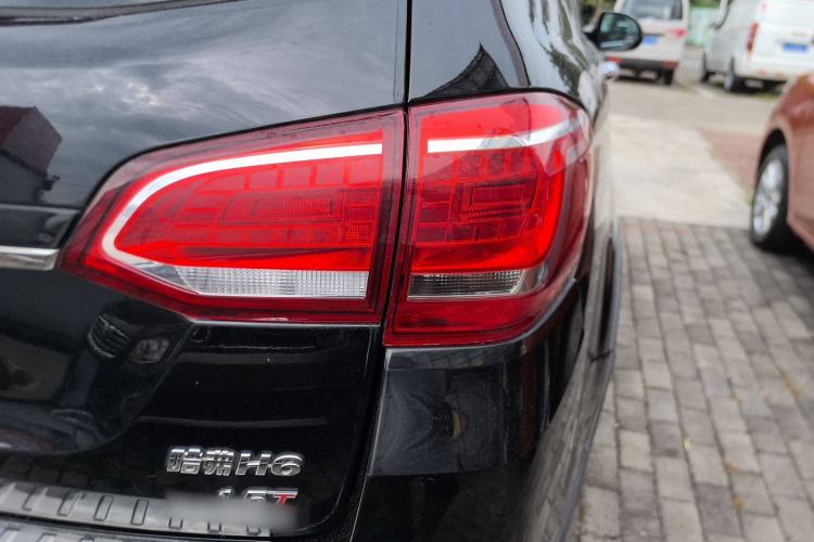 Used Haval H6 2015 Sport Edition 1.5T Manual Two-Wheel Drive Elite Model
