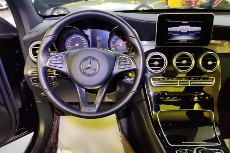 Used Mercedes-Benz GLC 2019 GLC 200 L 4MATIC
