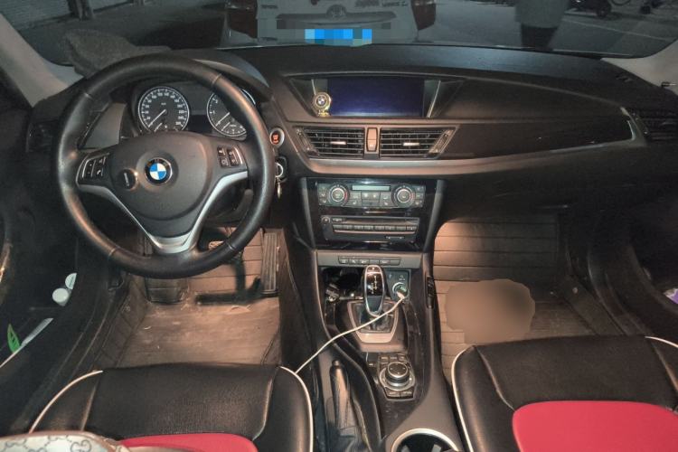 Used BMW X1 2015 sDrive18i Leading Edition
