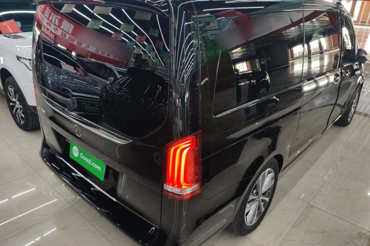 Used Mercedes-Benz V-Class 2021 V 260 Avantgarde Edition
