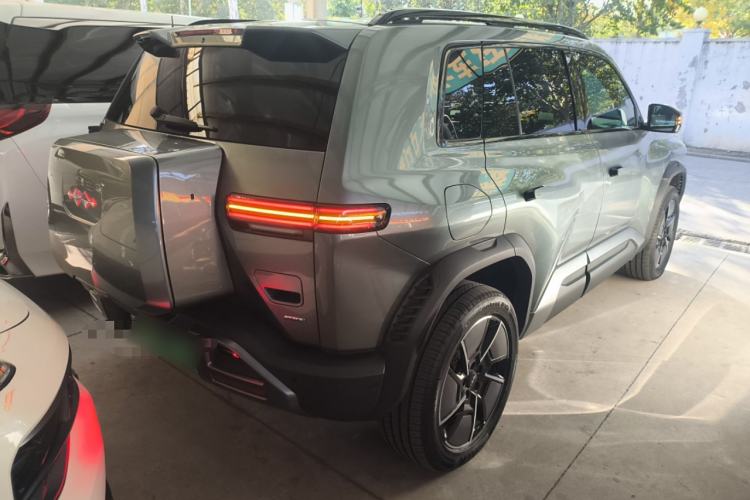 Used  Titanium 3 2025 501KM All-Wheel Drive Intelligent Driving Ultra Version
