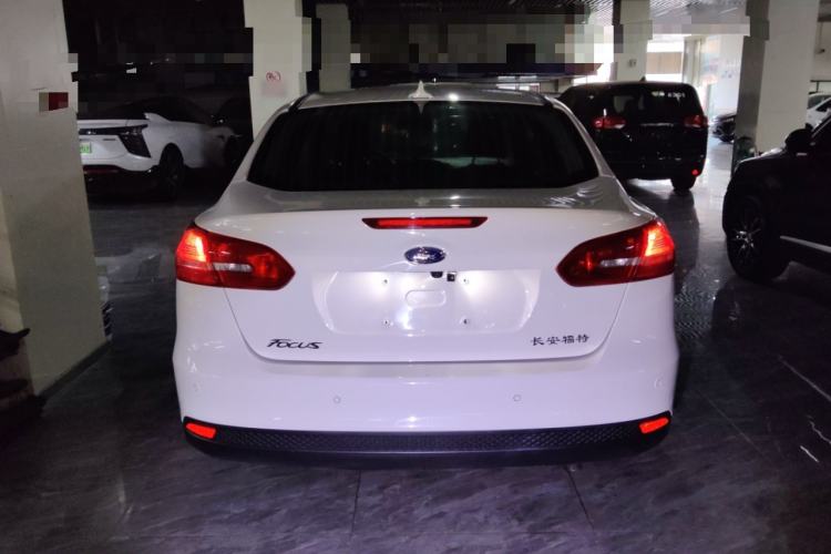 Used Ford Focus 2018 Sedan Classic 1.6L Automatic Trendy SmartDrive Edition