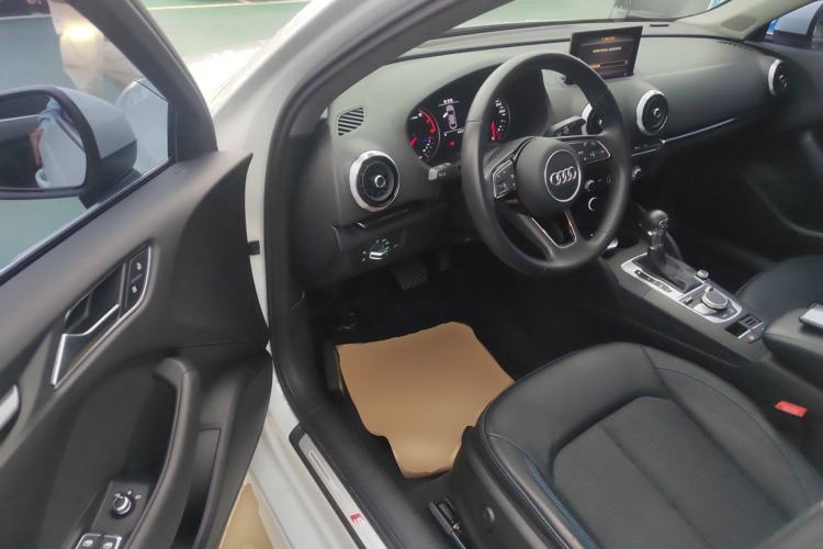 Used Audi A3 2019 Limousine 35 TFSI Fashion Edition China V standard
