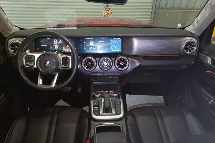 Used Tank 300 2023 City Edition 2.0T—Stylish as Ever
