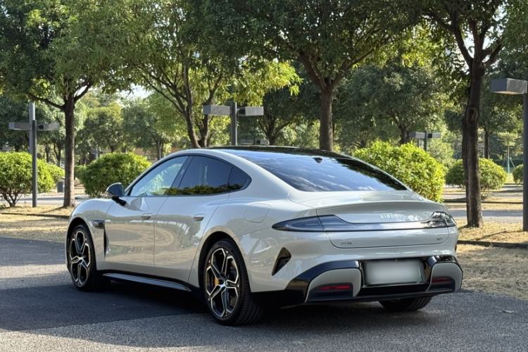 Used  SU7 2024 Rear-Drive Ultra-Long Range Advanced Pro-Level Intelligent Driving Version
