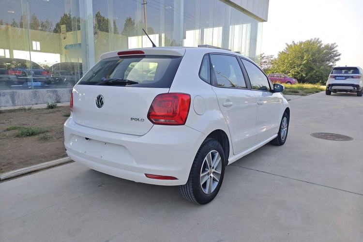 Used Volkswagen Polo 2014 1.4L Manual Fashion Edition
