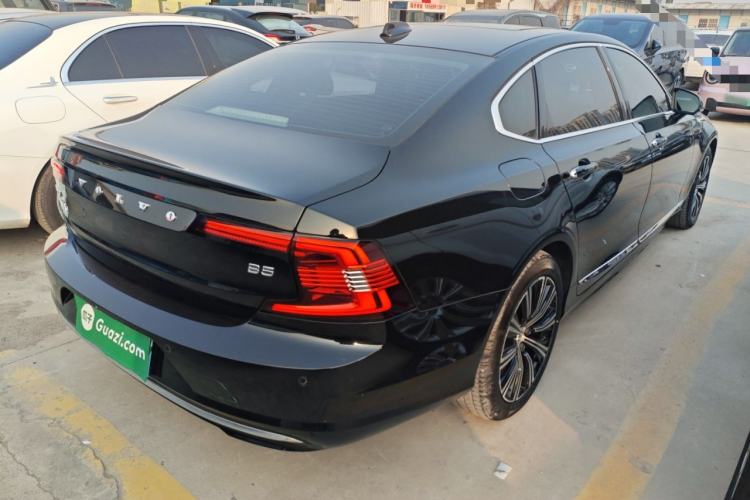 Used Volvo S90 2022 B5 Zhiyi Luxury Edition
