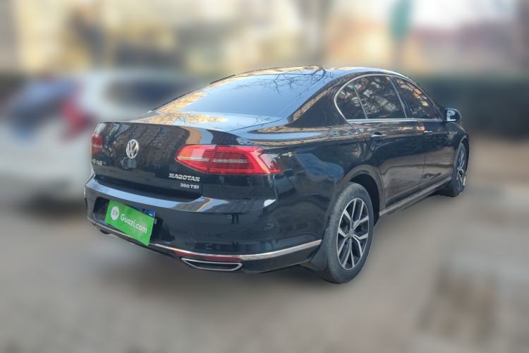 Used Volkswagen Magotan 2017 330TSI DSG Luxury Model
