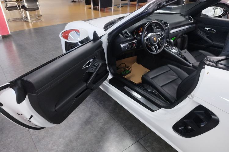 Used Porsche 718 2018 Boxster 2.0T
