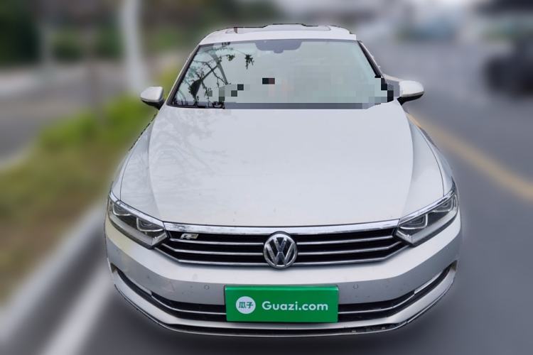 Used Volkswagen Magotan 2018 Facelift 330TSI DSG Luxury Model
