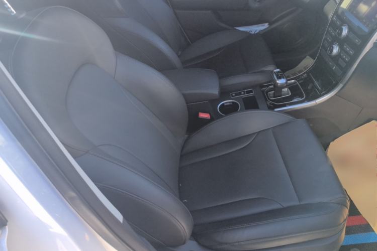 Used Haval H2 2018 Chuanxiang Edition Red Badge 1.5T Dual-Clutch Two-Wheel Drive Fashionable Model
