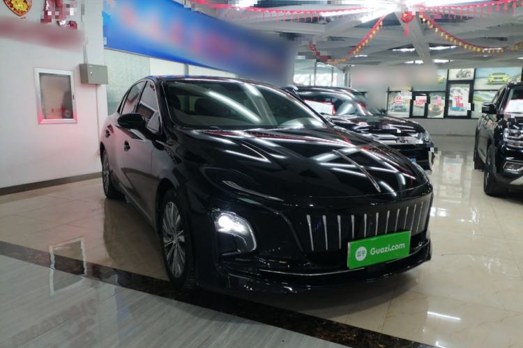 Used Hongqi E-QM5 2022 431 km Charge & Enjoy Edition
