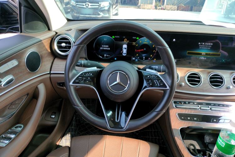 Used Mercedes-Benz E-Class 2023 Facelift E 260 L
