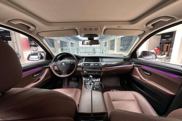 Used BMW 5 Series 2014 525Li Leading Model
