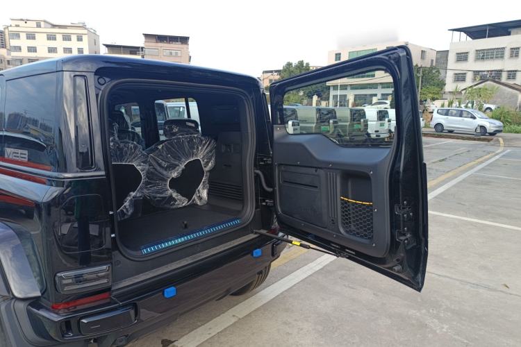 Used  V23 2025 401 Two-Wheel Drive Advanced Edition